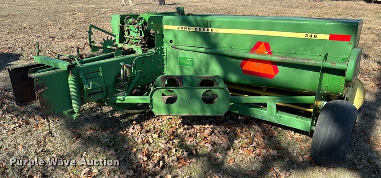 image for item NA9765 John Deere 346 small square baler