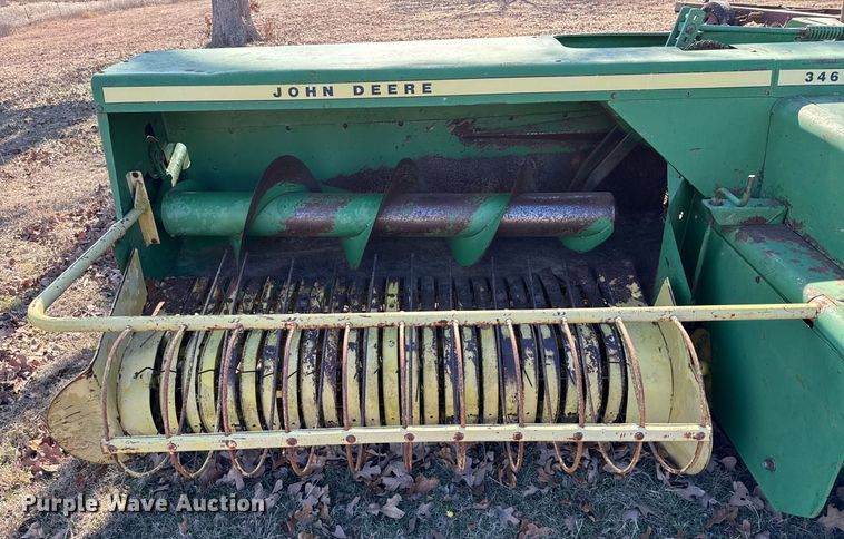 image for item NA9765 John Deere 346 small square baler