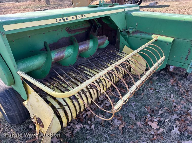 image for item NA9765 John Deere 346 small square baler