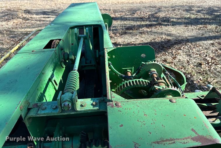 image for item NA9765 John Deere 346 small square baler