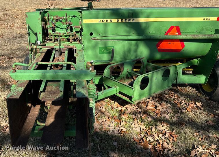 image for item NA9765 John Deere 346 small square baler