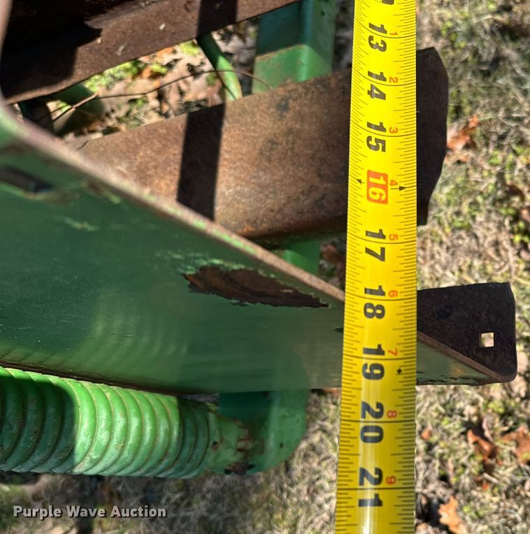 image for item NA9765 John Deere 346 small square baler