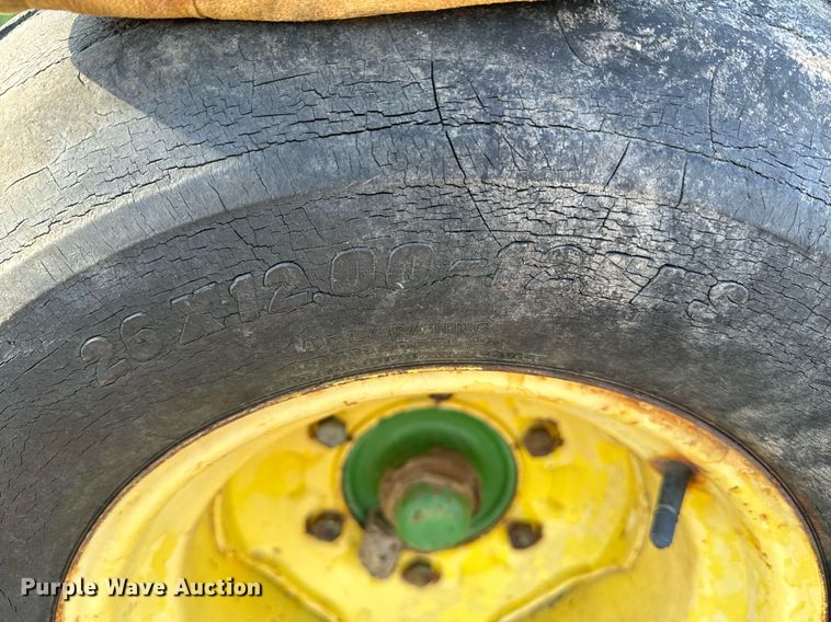 image for item NA9765 John Deere 346 small square baler