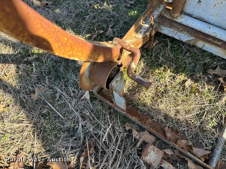image for item NA9767 Livestock squeeze chute
