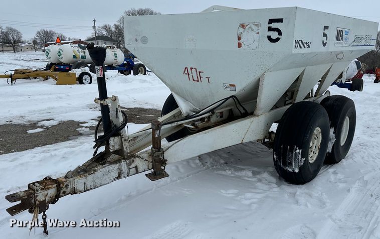 image for item NL9351 Willmar  Super 600 spreader