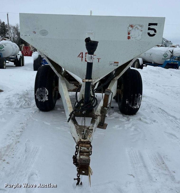 image for item NL9351 Willmar  Super 600 spreader