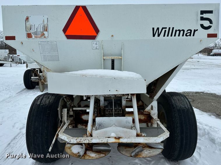 image for item NL9351 Willmar  Super 600 spreader