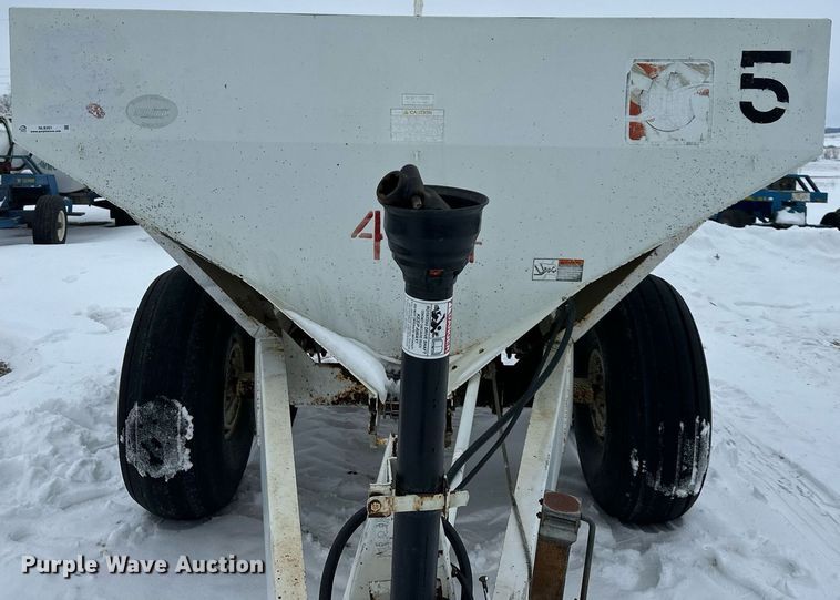 image for item NL9351 Willmar  Super 600 spreader