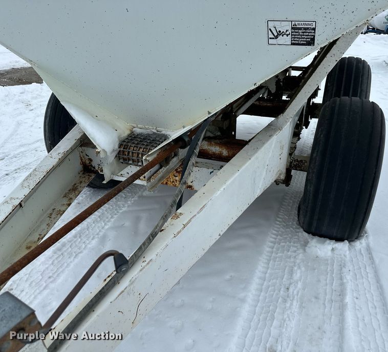 image for item NL9352 Willmar  Super 600 spreader