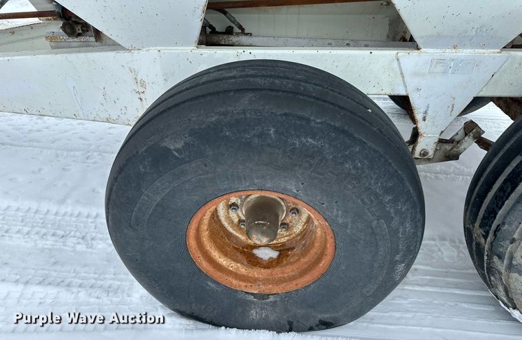 image for item NL9352 Willmar  Super 600 spreader