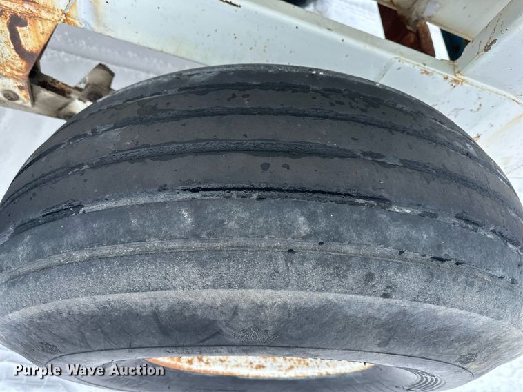 image for item NL9352 Willmar  Super 600 spreader