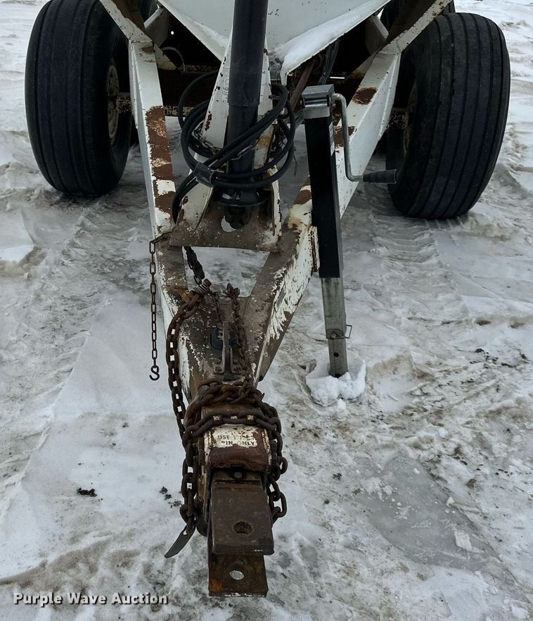 image for item NL9354 Willmar Super 600 spreader