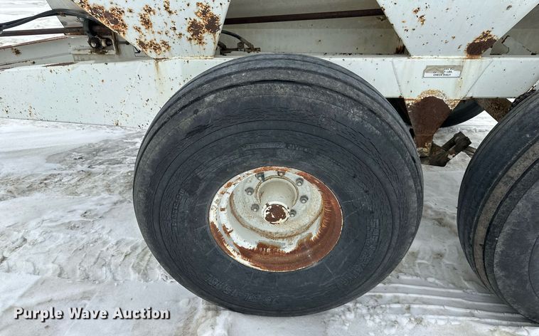 image for item NL9354 Willmar Super 600 spreader