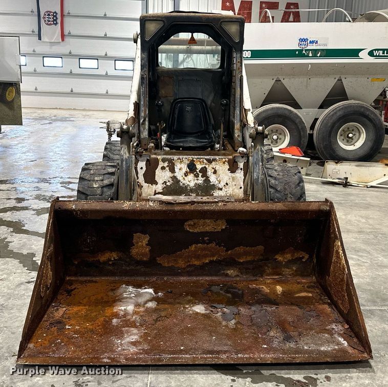 image for item NL9355 2000 Bobcat 873 skid steer loader