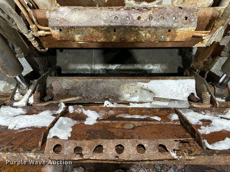 image for item NL9355 2000 Bobcat 873 skid steer loader