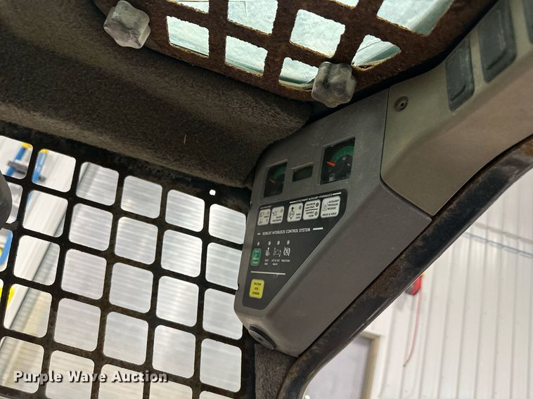 image for item NL9355 2000 Bobcat 873 skid steer loader