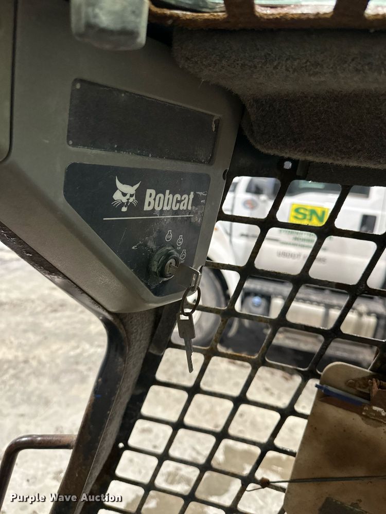 image for item NL9355 2000 Bobcat 873 skid steer loader