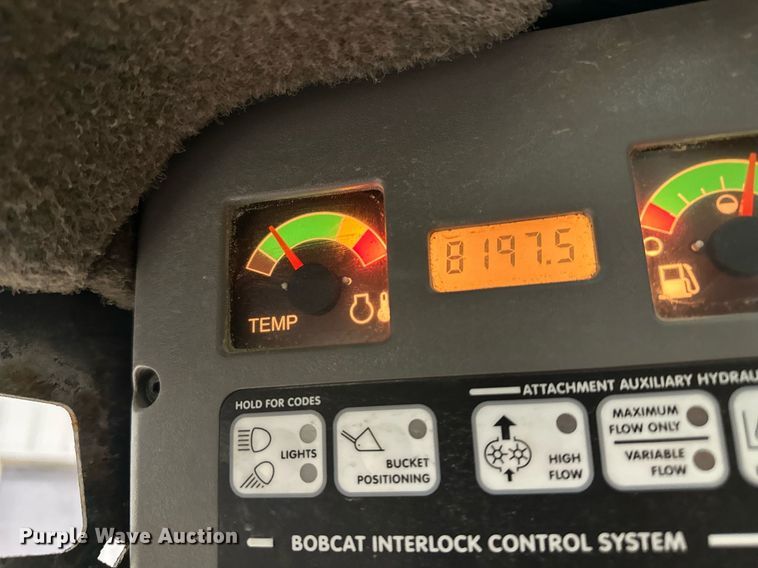 image for item NL9355 2000 Bobcat 873 skid steer loader