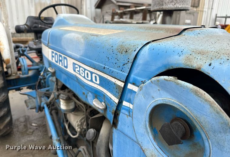 image for item NM9241 1981 Ford 2600 tractor