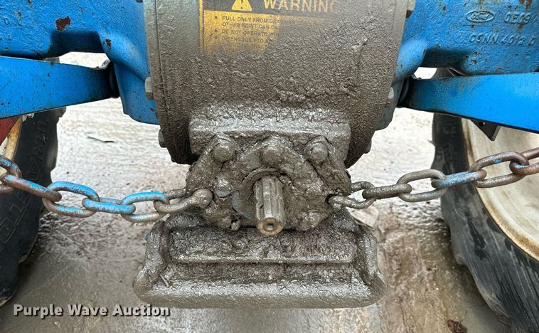 image for item NM9241 1981 Ford 2600 tractor