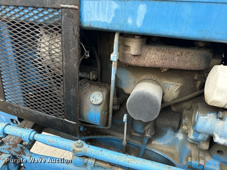 image for item NM9241 1981 Ford 2600 tractor