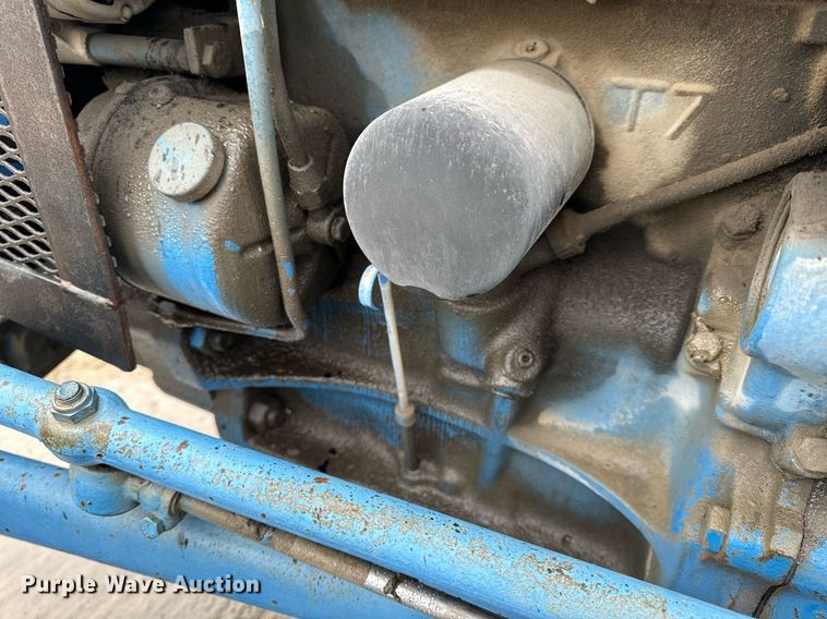 image for item NM9241 1981 Ford 2600 tractor