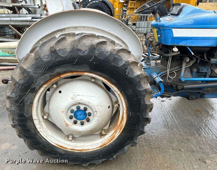 image for item NM9241 1981 Ford 2600 tractor