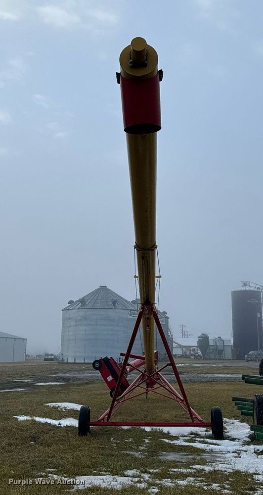 image for item NM9243 Westfield  MKX100-63 auger