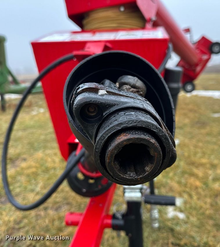 image for item NM9243 Westfield  MKX100-63 auger