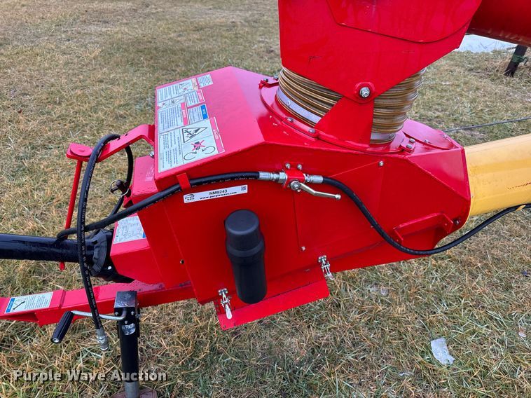 image for item NM9243 Westfield  MKX100-63 auger