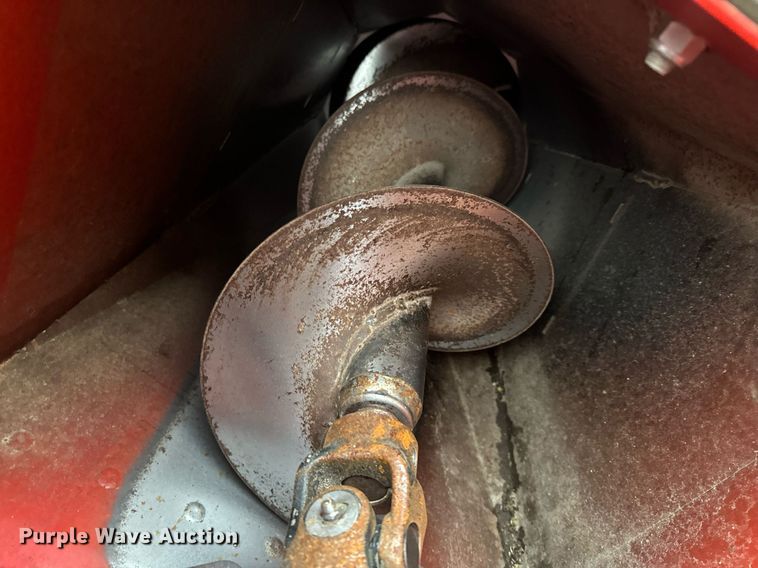 image for item NM9243 Westfield  MKX100-63 auger