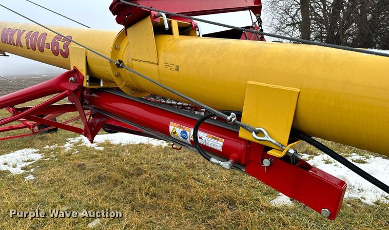 image for item NM9243 Westfield  MKX100-63 auger