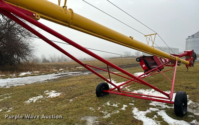 image for item NM9243 Westfield  MKX100-63 auger