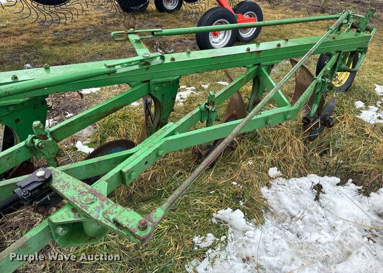 image for item NM9244 John Deere F145 four bottom plow
