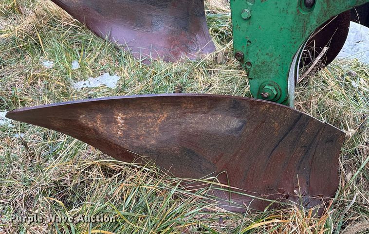 image for item NM9244 John Deere F145 four bottom plow