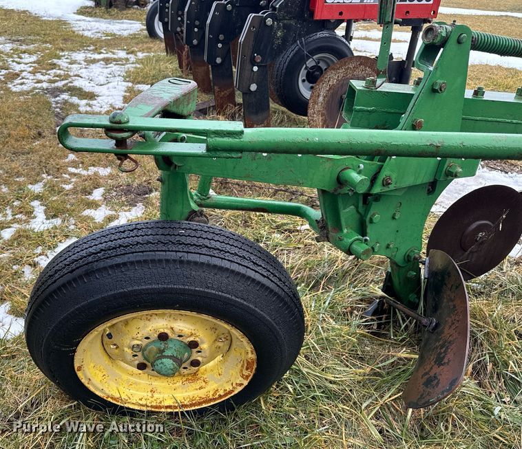 image for item NM9244 John Deere F145 four bottom plow