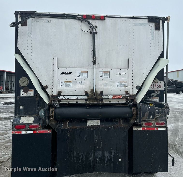 image for item NN9364 2004 Trail King live bottom trailer