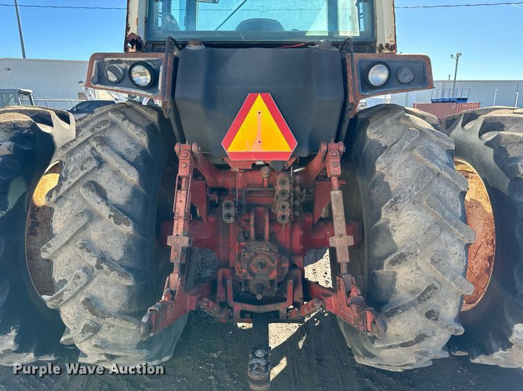 image for item NN9461 International  1086 tractor