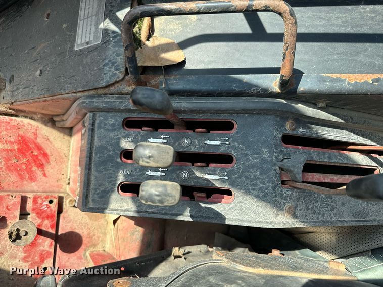 image for item NN9461 International  1086 tractor