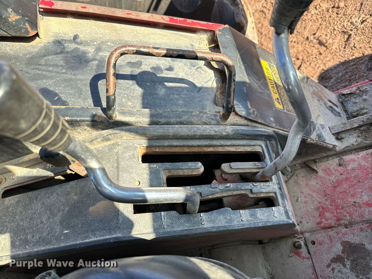 image for item NN9461 International  1086 tractor