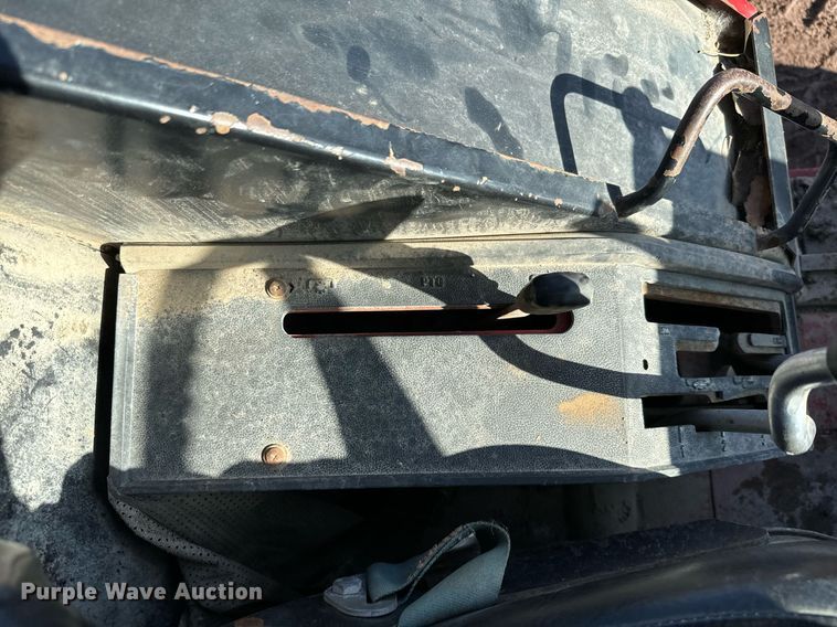 image for item NN9461 International  1086 tractor