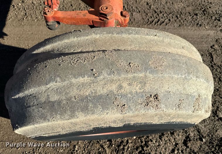 image for item NN9461 International  1086 tractor