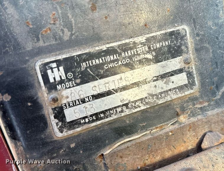 image for item NN9461 International  1086 tractor