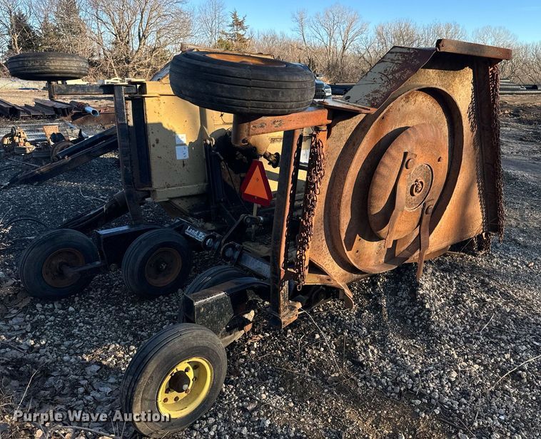 image for item NN9462 Land Pride batwing rotary mower