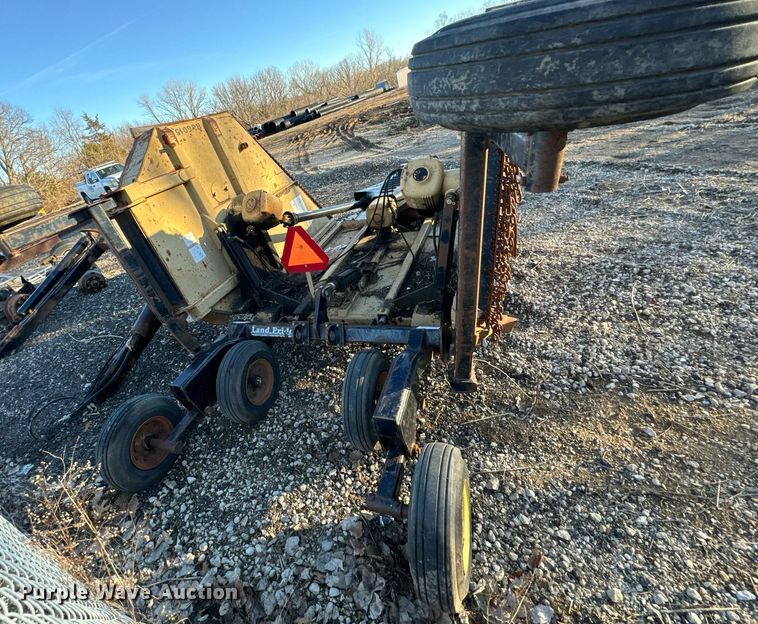 image for item NN9462 Land Pride batwing rotary mower