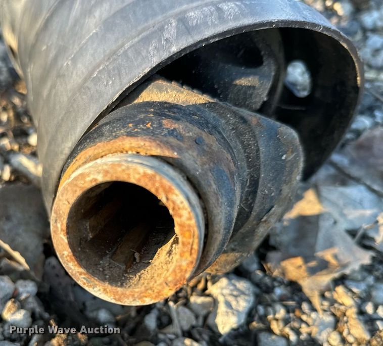 image for item NN9462 Land Pride batwing rotary mower