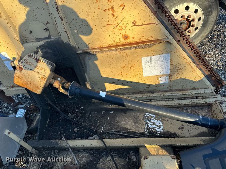 image for item NN9462 Land Pride batwing rotary mower