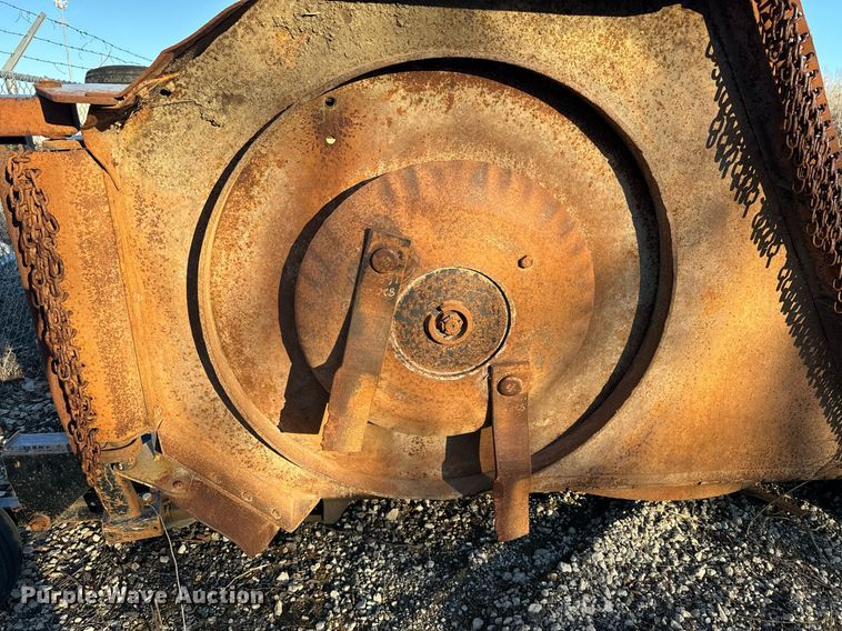 image for item NN9462 Land Pride batwing rotary mower