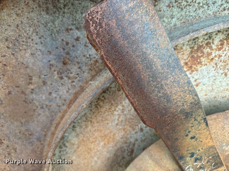 image for item NN9462 Land Pride batwing rotary mower