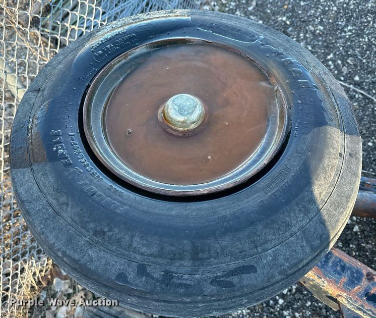 image for item NN9462 Land Pride batwing rotary mower